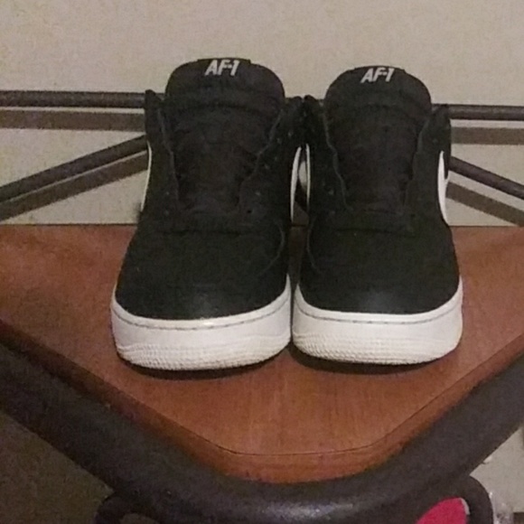 'Statement Game' Air Force 1 low - Picture 2 of 5